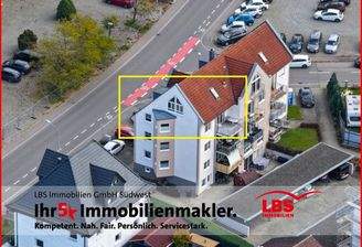 Gesamtansicht mit Balkon