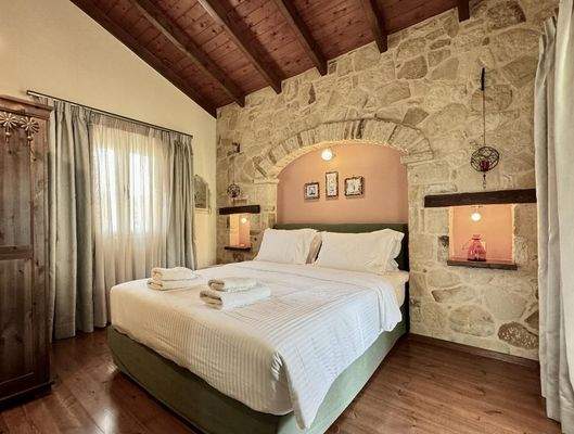 Kreta, Filippos: Villa mit Pool in ruhiger Umgebung zu verkaufen