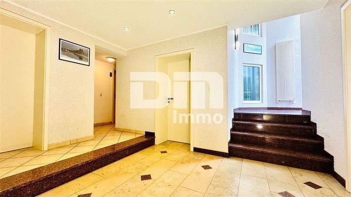 Souterrain Flur / Diele