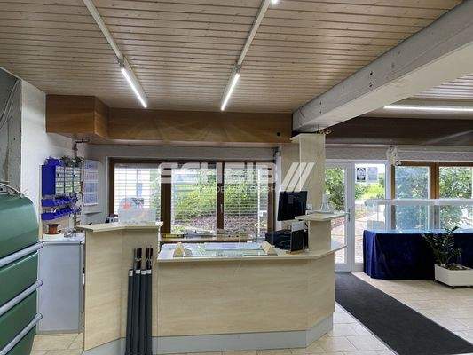 Laden- und Bürofläche