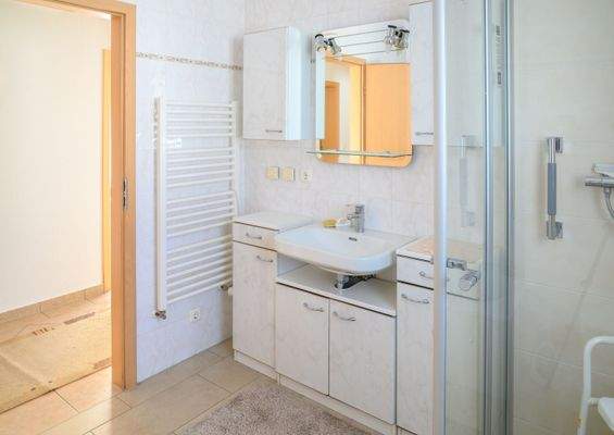 Bad mit Dusche barrierefei