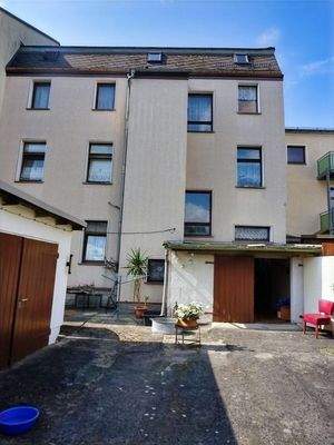 Rückseite Haus und Nebengebäude