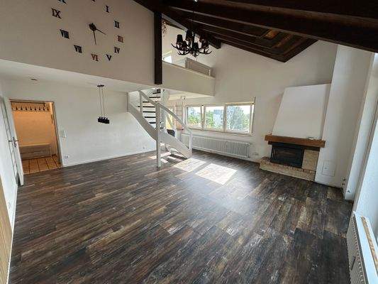 Wohnbereich Blick auf Galarie.JPG