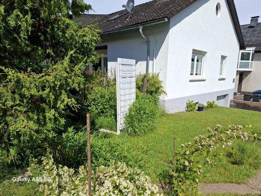 02 Garten vor dem Haus