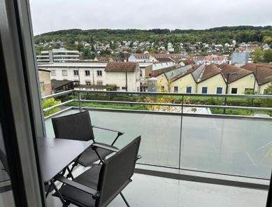 Balkon mit Stadtblick