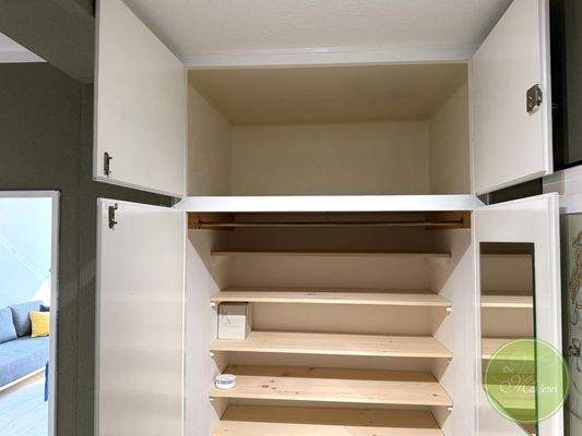 ... Schrank für Klamotte &amp; Co.