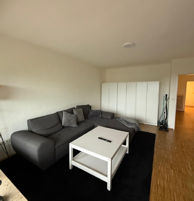 Wohnzimmer (2.OG).png