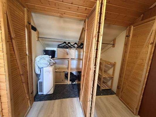 Einbauschrank im Eingangsbereich