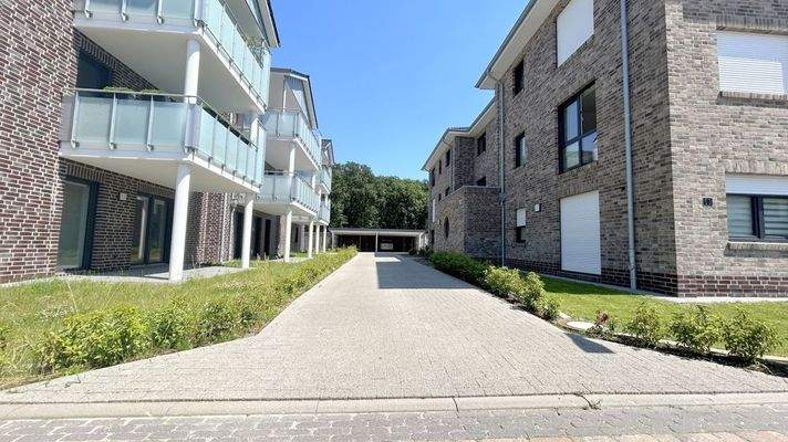 Einfahrt der Straße ,,Grüner Hof" zu den Stellplätzen