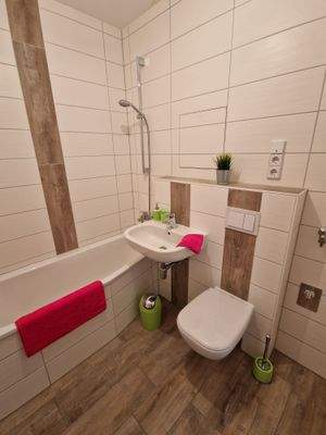 Beispiel Bad mit Badewanne