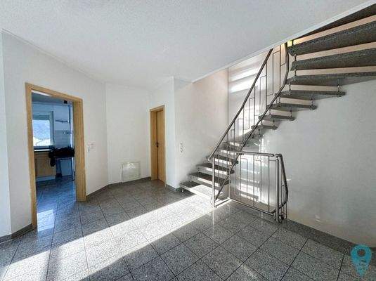 DHH-Schrollbach-Innenansicht-OG-Treppe