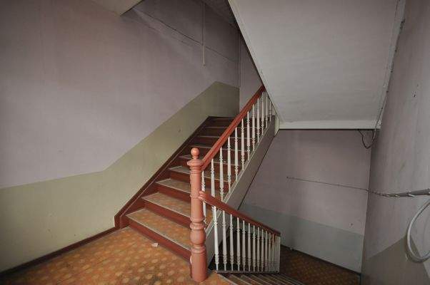 21 Treppenhaus 2 Haus A.JPG