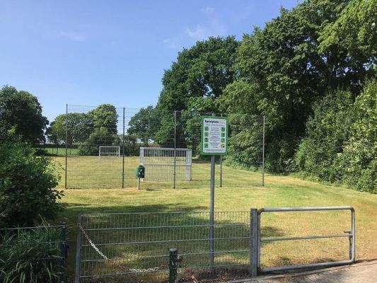 Spiel-und Bolzpltz in der Nähe