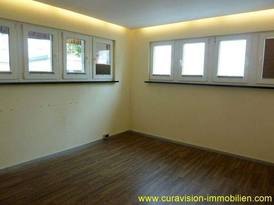 Schlafzimmer 2. Ansicht.JPG