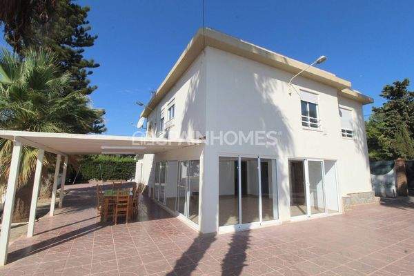 Spanish Style House with Pool in Elche Alicante
