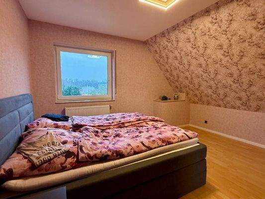 Schlafzimmer im Dachgeschoss