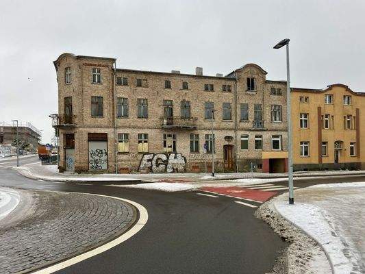 seitliche Hausansicht