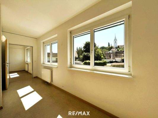 3 Eingang_Wartebereich