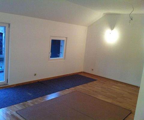 Wohnzimmer Vorderhaus der Maisonette-Wohnung 1.OG