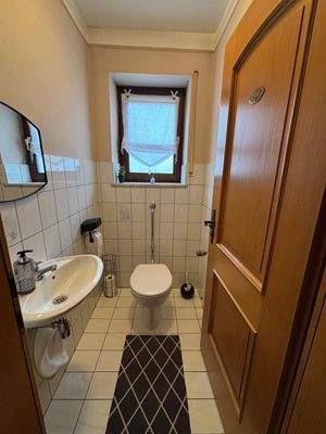 getrenntes WC im 1. Stock
