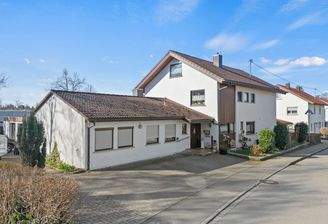 Wohn-und Geschäftshaus Außenansicht