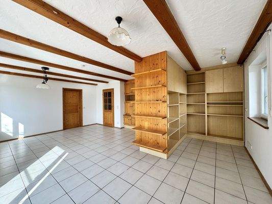 Großzügig geschnitten