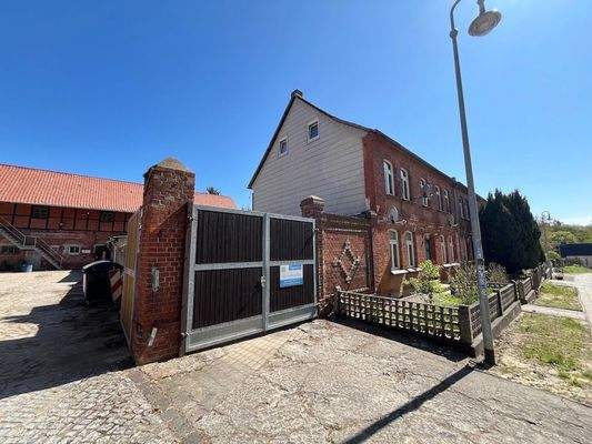 004020156800_302_342_28082025212710591