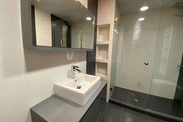 Luxuriöses Steinhaus mit Hamam, Pool und Meerblick