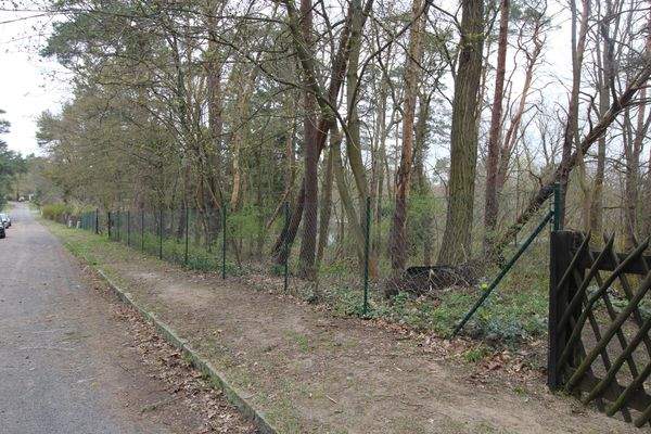 Grundstück mit Straße