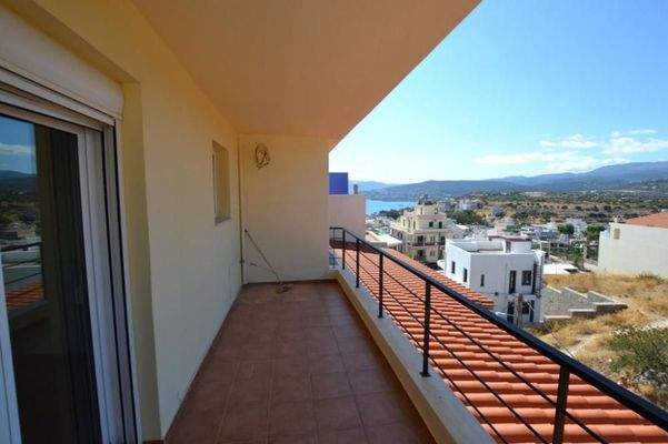 Kreta, Agios Nikolaos: Penthouse-Wohnung miit 3 Schlafzimmern und Meerblick