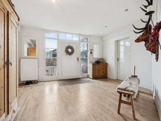 großer Eingangsbereich