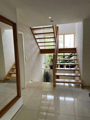 Flur / Treppenaufgang