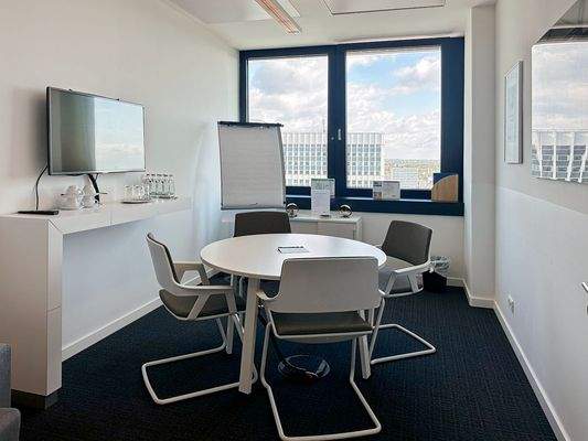 Regus_Mundsburgtower_Germany_Centre 3914_Meeting R