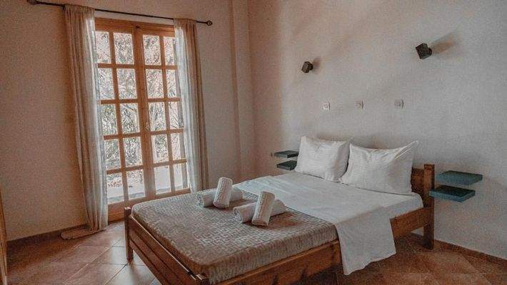 Kreta, Roumeli: Wunderschöne Villa auf dem Land