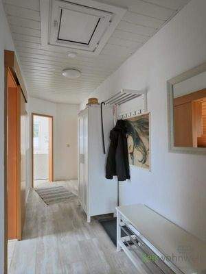 Wohnungsgflur mit Garderobe