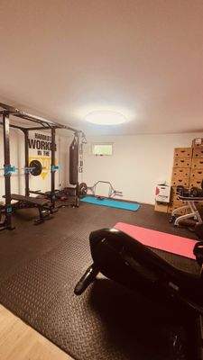 hobbyraum im keller.jpg