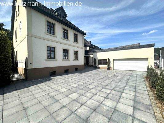 Top-Wohnhaus mit Doppelgarage