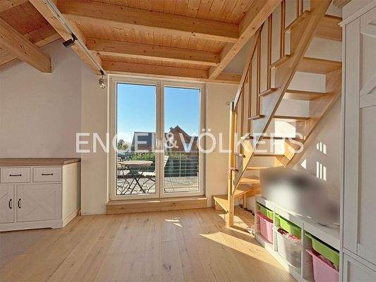 Schlafzimmer 3 mit Zugang zum Balkon
