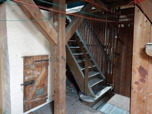 Zugang zum Dachboden MFH