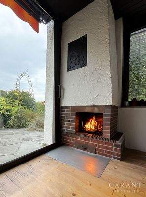 Gemutlicher Wintergarten mit Kamin