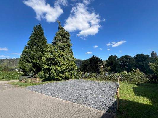 Ausreichend Stellplätze