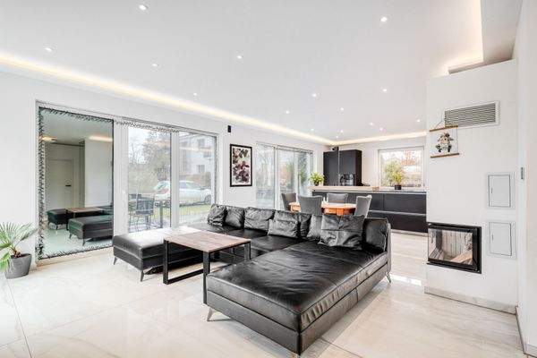 Wohnbereich mit Kamin