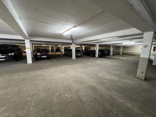 Innenansicht Stellplätze