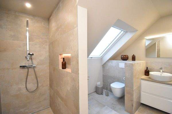 Badezimmer mit Fußbodenheizung