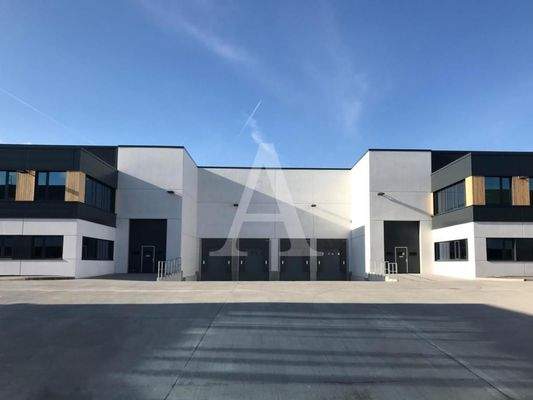 Beispiel Innenansicht Lagerhalle Miete