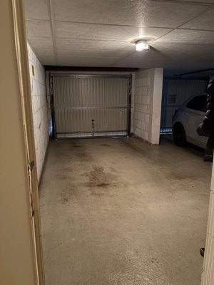 Garagenstellplatz ebenerdig zum Keller