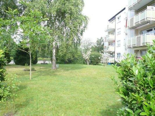 Hausansicht, Grünfläche