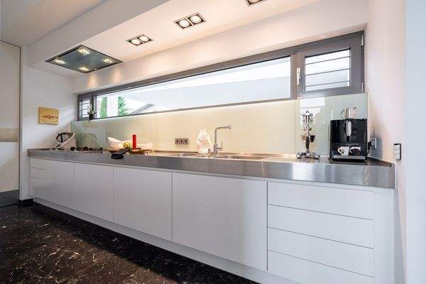 Hochmoderne Einbauküche