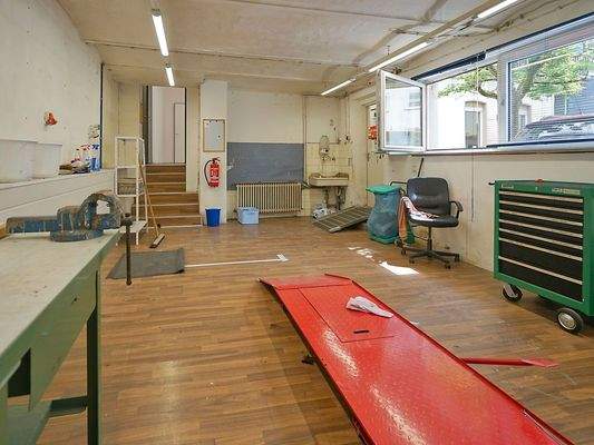 Werkstatt oder Lagerfläche