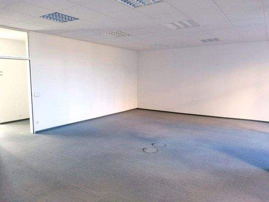 Raum 2 (NEUER BODEN WIRD VERLEGT)